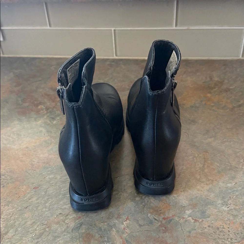 Sorel Black Leather Ankle Booties Women’s Size 8 EUC - Picture 3 of 5